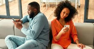 t THE IMPACT OF TECHNOLOGY ON RELATIONSHIPS