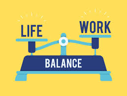 BALANCING CAREER AND LOVE: TIPS FOR THRIVING IN BOTH