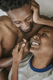 Q & A:  WHY EMOTIONAL INTIMACY IS KEY TO A LASTING RELATIONSHIP